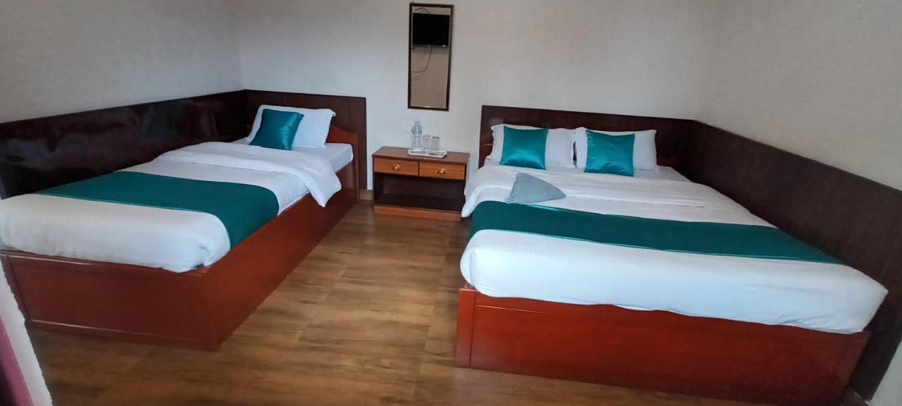 Hotel Dolly Покхара Экстерьер фото