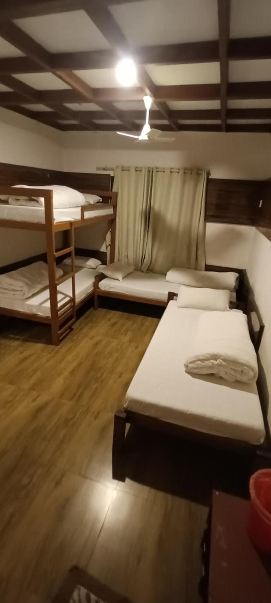 Hotel Dolly Покхара Экстерьер фото
