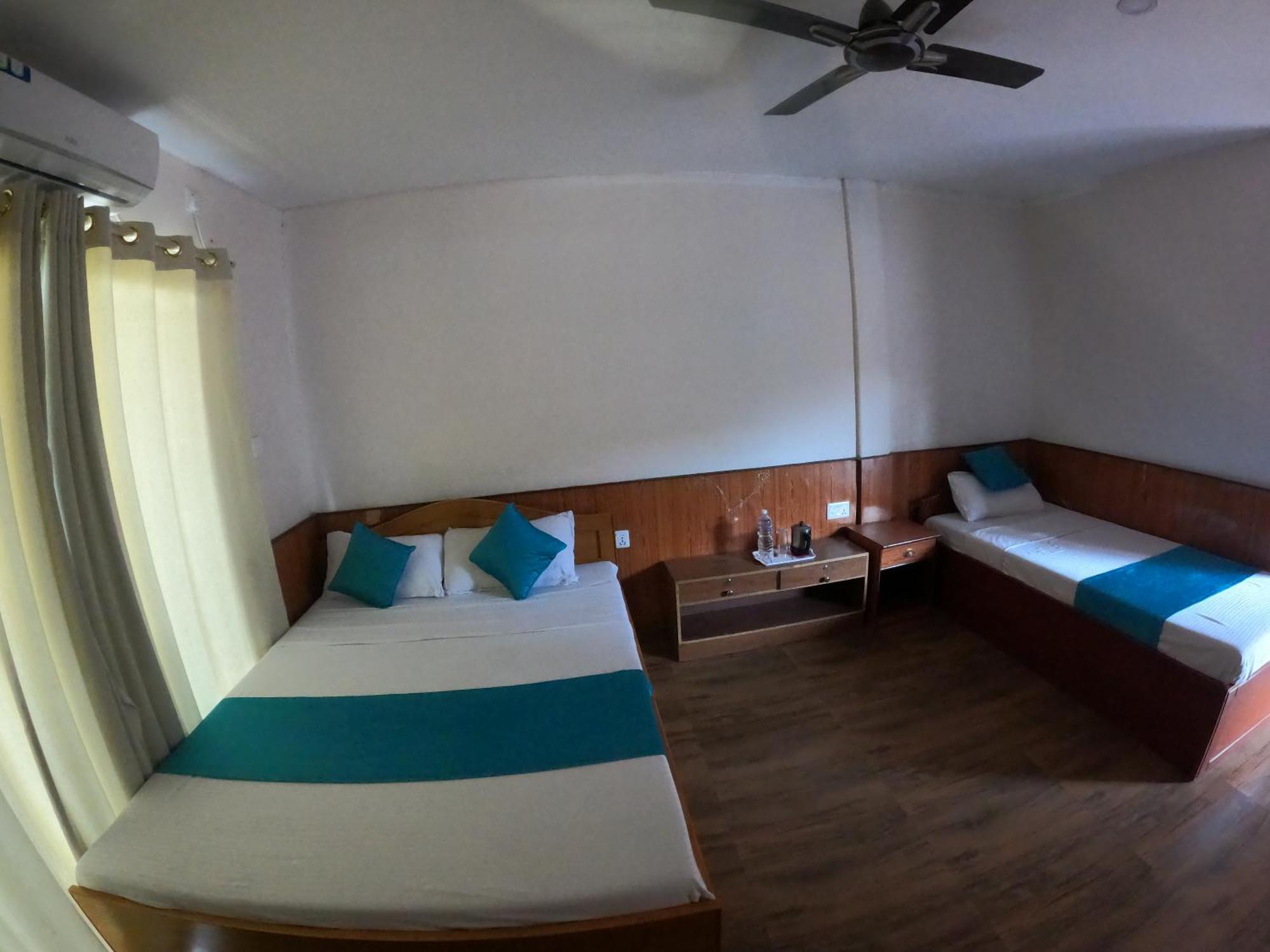 Hotel Dolly Покхара Экстерьер фото